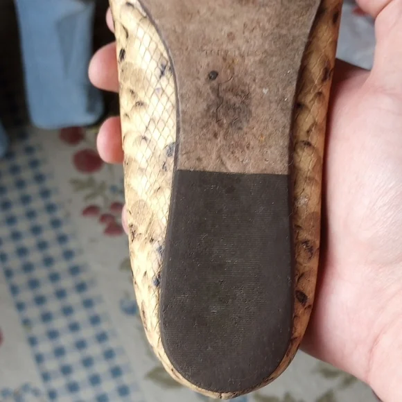 Tory Burch Cream and Brown Flats with Tassel Detail - Picture 16 of 16